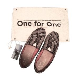 Toms [size 6.5-7] EUC